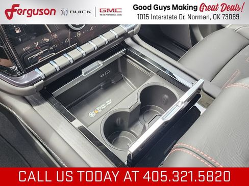 New 2026 GMC Yukon AT4 Ultimate AWD/4WD image 36