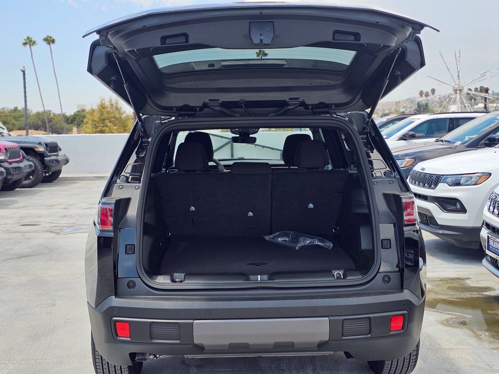 New 2026 Jeep Cherokee Laredo AWD/4WD image 7
