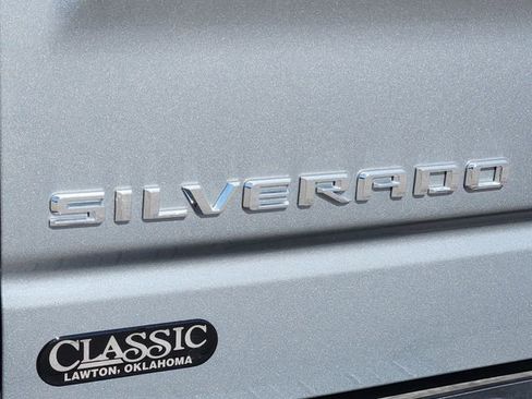 Used 2025 Chevrolet Silverado 1500 LT image 11