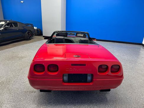 Used 1992 Chevrolet Corvette Convertible RWD image 9