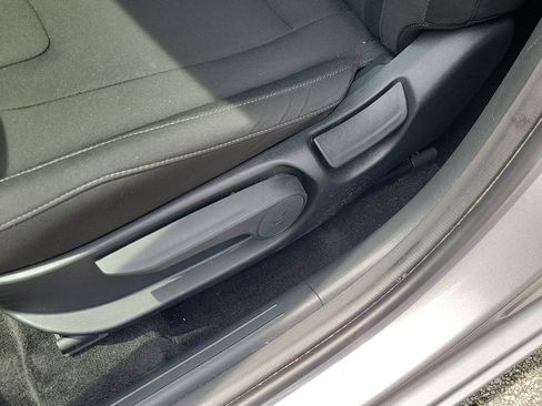 Used 2025 Hyundai Elantra SEL FWD image 16