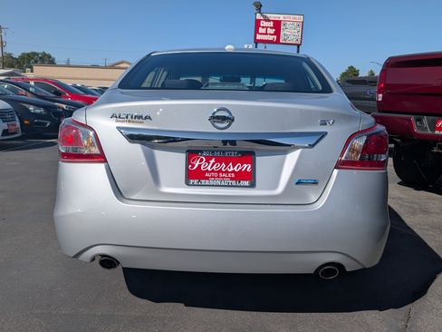 Used 2013 Nissan Altima 2.5 SV image 4