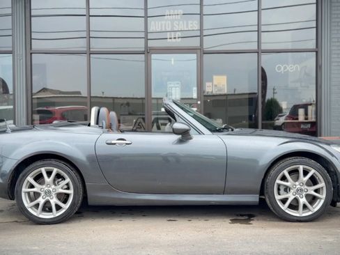 Used 2015 MAZDA MX-5 Miata Grand Touring w/ Premium Package RWD image 4