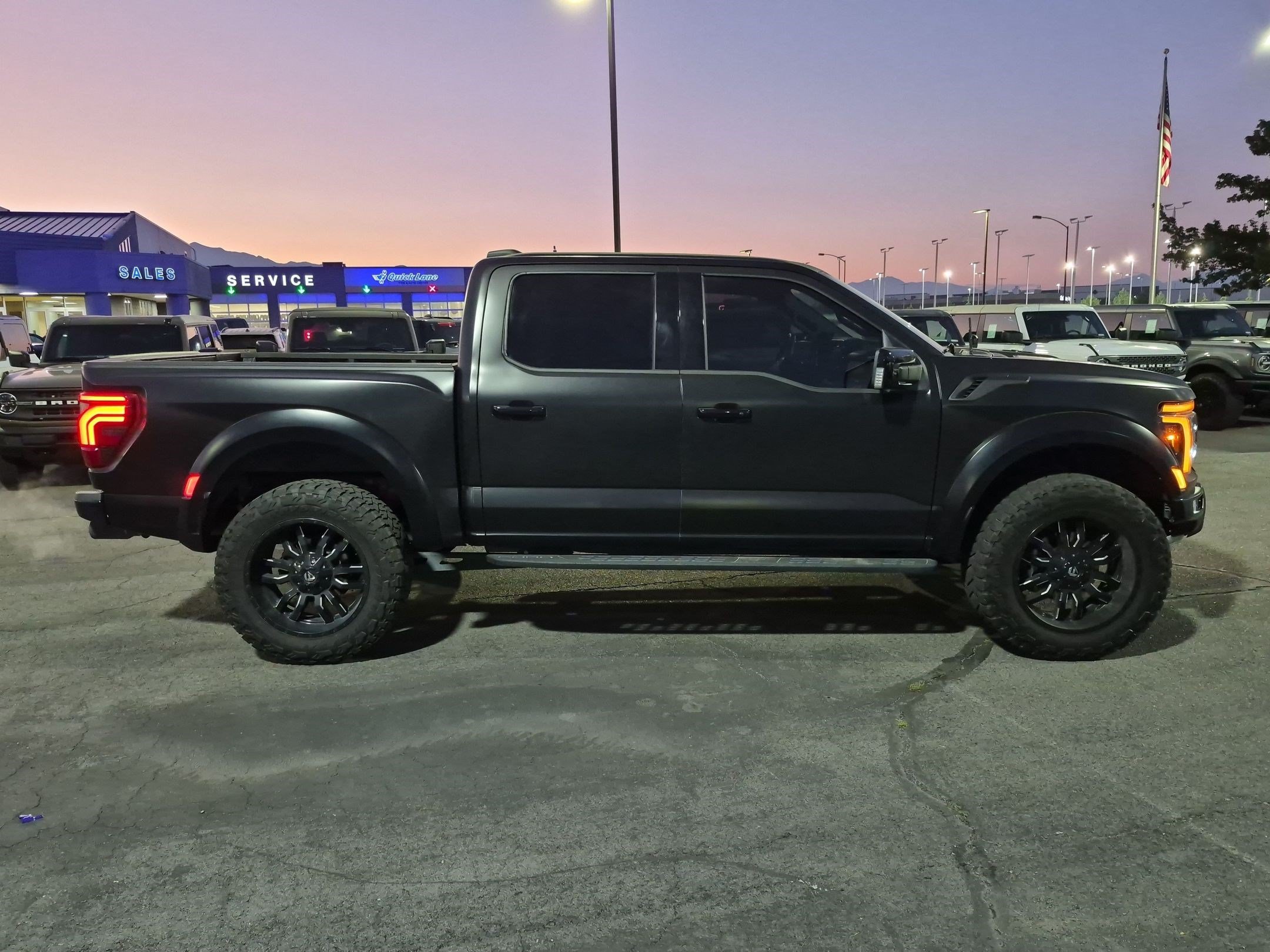 Used 2025 Ford F150 Raptor AWD/4WD image 2