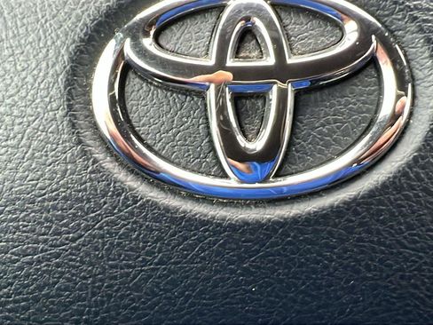 Used 2019 Toyota Tacoma TRD Off-Road image 29