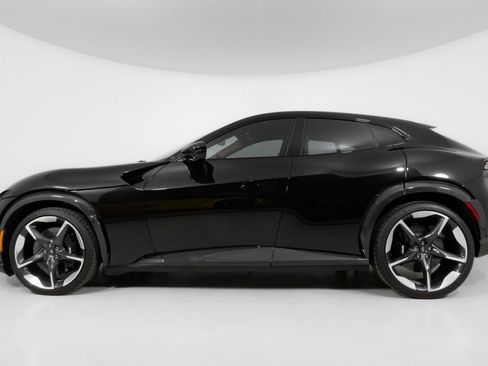 Certified 2024 Ferrari Purosangue image 3