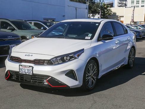 Used 2023 Kia Forte GT-Line w/ GT-Line Premium Package image 5