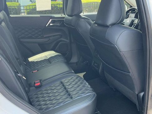 Used 2022 Mitsubishi Outlander SEL AWD/4WD image 31