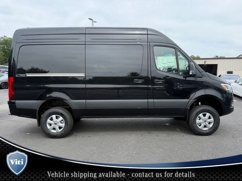 New 2025 Mercedes-Benz Sprinter 2500 image 9