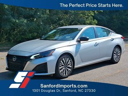 Used 2024 Nissan Altima 2.5 SV