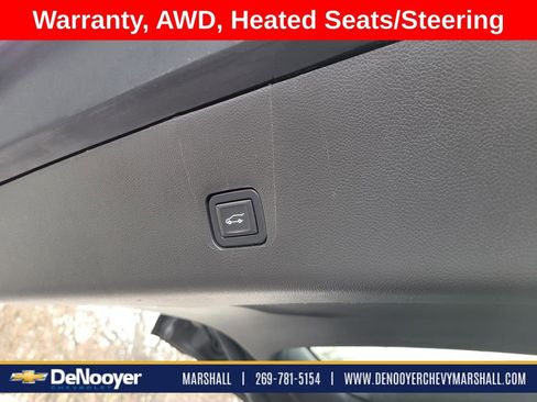 Used 2020 Chevrolet Traverse LT w/ Driver Confidence II Package image 27