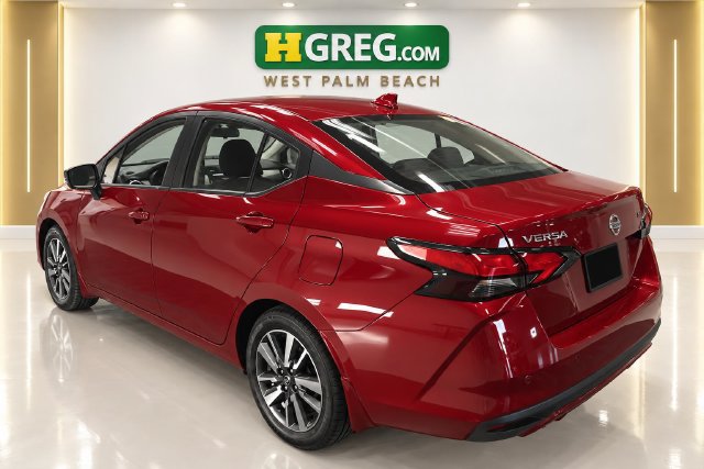Used 2022 Nissan Versa SV w/ Trunk Package FWD image 2