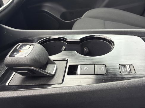 Certified 2025 Nissan Rogue S FWD image 24