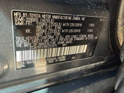 Used 2021 Toyota RAV4 XLE Premium AWD/4WD image 45