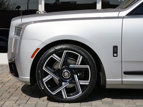 Certified 2026 Rolls-Royce Cullinan Black Badge AWD/4WD image 12