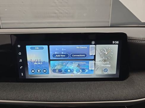 Used 2025 Nissan Kicks SV image 31