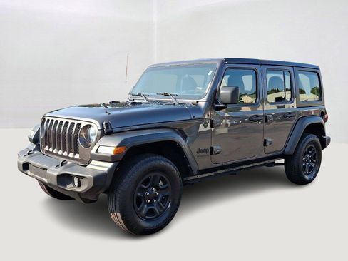 Used 2022 Jeep Wrangler Unlimited Sport AWD/4WD image 3