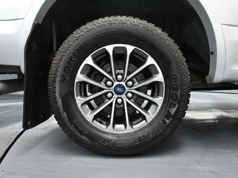 Used 2018 Ford F150 Lariat w/ Equipment Group 502A Luxury image 17