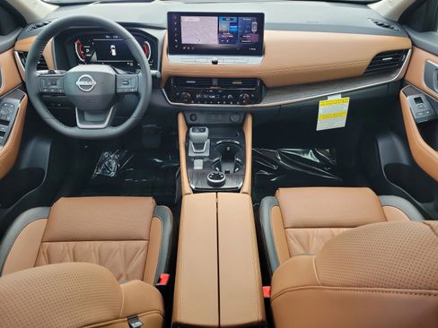 New 2026 Nissan Rogue Platinum image 12