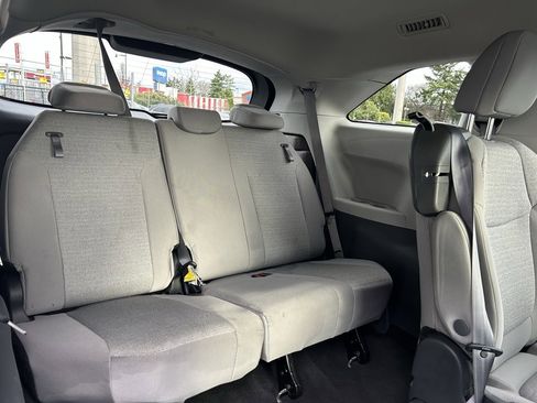 Certified 2024 Toyota Sienna LE image 16