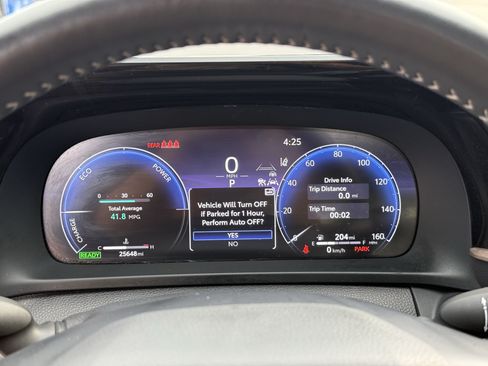 Used 2024 Toyota Crown AWD/4WD image 18