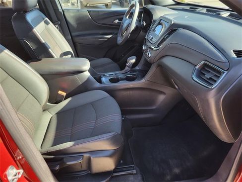Used 2024 Chevrolet Equinox RS image 9