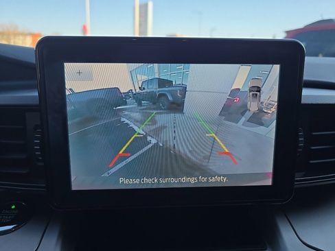 Used 2021 Ford Explorer XLT image 20