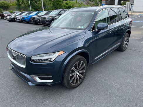 Used 2023 Volvo XC90 B6 Plus AWD/4WD image 23