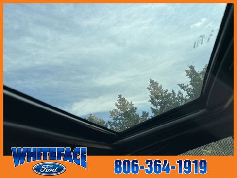 Used 2022 Dodge Challenger SXT w/ Plus Package image 33