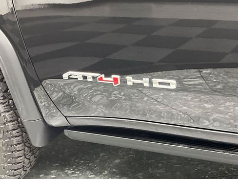 Certified 2023 GMC Sierra 2500 AT4 w/ AT4 Premium Plus Package AWD/4WD image 9