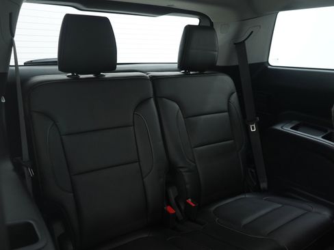 Used 2019 GMC Acadia SLT w/ LPO, Floor Liner Package image 12