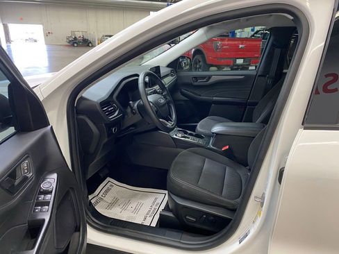 Used 2023 Ford Escape Active image 28