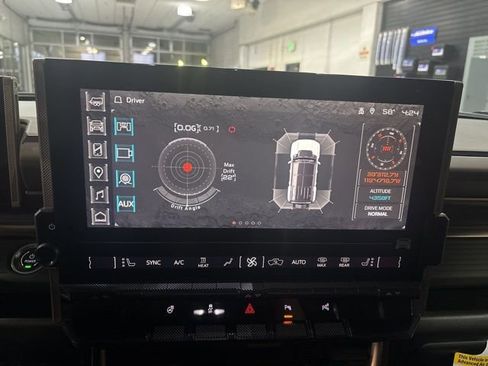 Used 2024 GMC Hummer EV 3X image 20