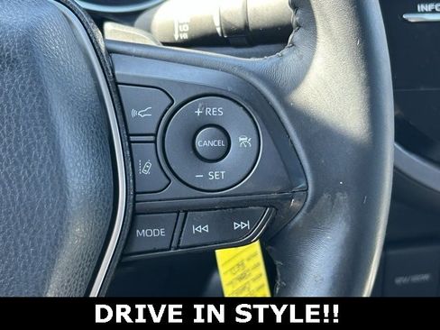 Used 2018 Toyota Camry SE image 22