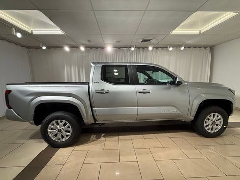 New 2026 Toyota Tacoma SR5 AWD/4WD image 6
