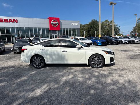 New 2025 Nissan Altima 2.5 SL image 5