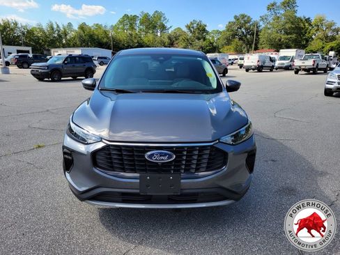 Used 2023 Ford Escape Active w/ Tech Pack #2 FWD image 10