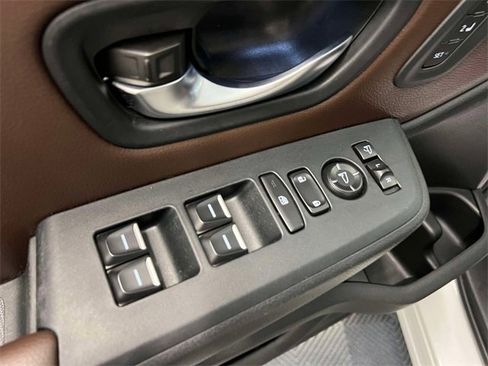 Used 2023 Honda Pilot Elite image 16