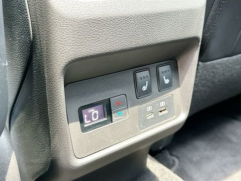 Certified 2023 Nissan Rogue Platinum w/ Platinum Premium Package image 27