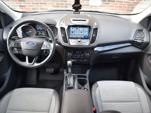 Used 2017 Ford Escape SE w/ Equipment Group 201A FWD image 13