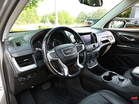 Used 2021 GMC Terrain SLT w/ LPO, Bright Accent Package FWD image 28