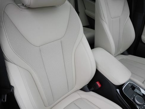 Used 2023 BMW X3 sDrive30i w/ Premium Package RWD image 14