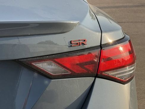 Used 2025 Nissan Sentra SR FWD image 6