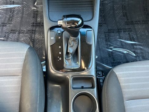 Used 2017 Kia Forte S image 17