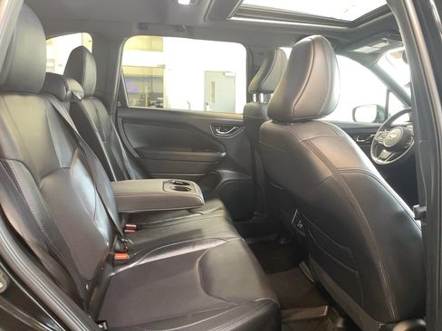 Used 2025 Subaru Forester Limited AWD/4WD image 24