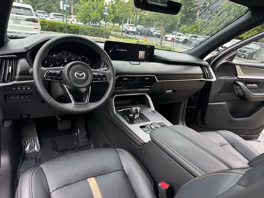 Certified 2025 MAZDA CX-70 Plug-In Hybrid w/ Premium Plus AWD/4WD image 35