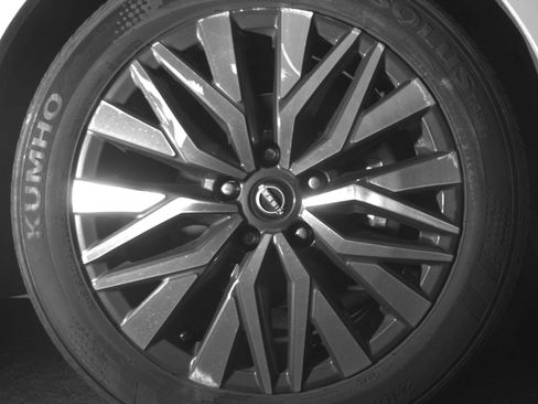 Used 2025 Nissan Altima 2.5 SV FWD image 16