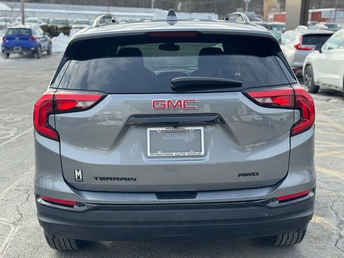 Used 2021 GMC Terrain SLE w/ Driver Convenience Package image 5