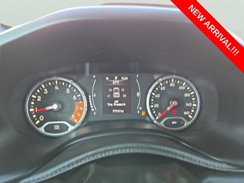 Used 2020 Jeep Renegade Altitude FWD image 12