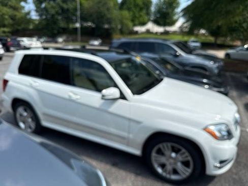 Used 2014 Mercedes-Benz GLK 350 4MATIC image 12